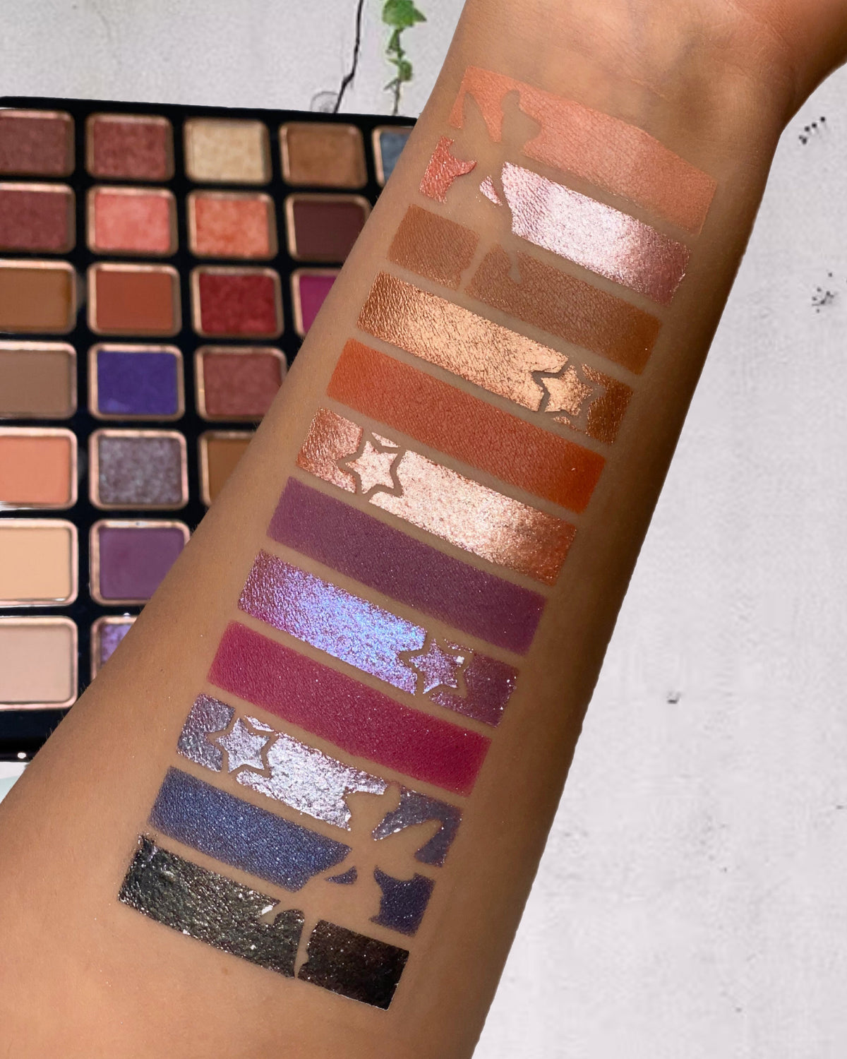 BP - 35 Colors Eyeshadowpalette - Ultimate Nude Eyeshadow Palette 35 Colors ||pv=Ultimate Nude Eyeshadow Palette 35 Colors||