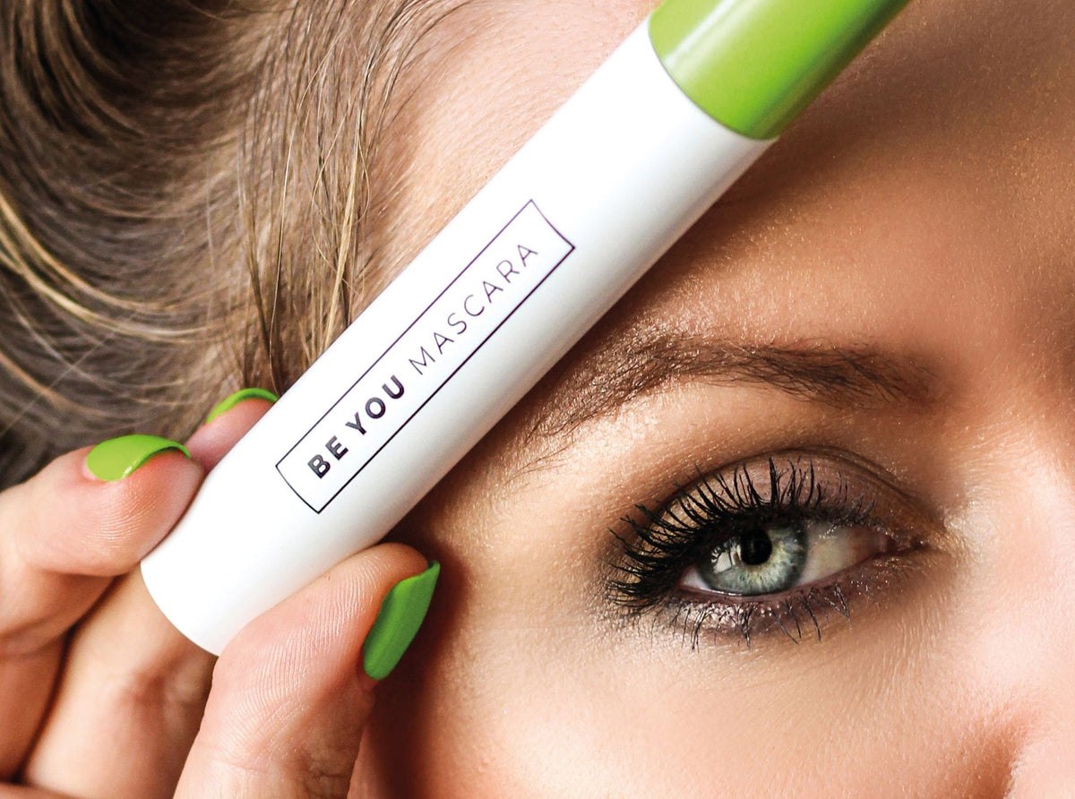 BE YOU Mascara in gebruik
