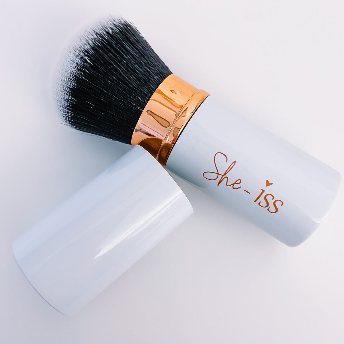 SHE-ISS Retractable Kabuki ||pv=*||